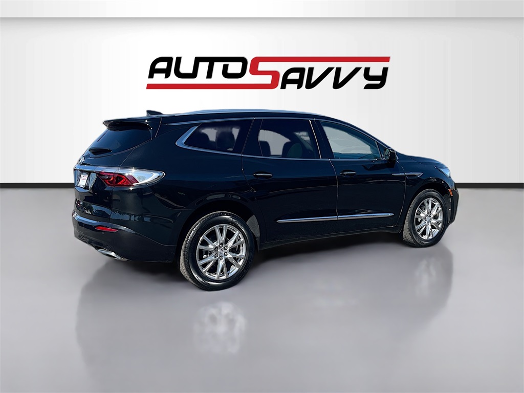 2023 Buick Enclave Premium photo 7
