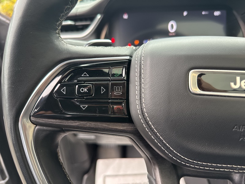 2021 Jeep Grand Cherokee Overland Sport photo 24