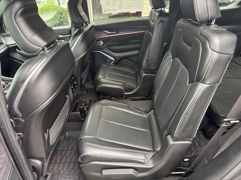 2021 Jeep Grand Cherokee Overland Sport photo 37