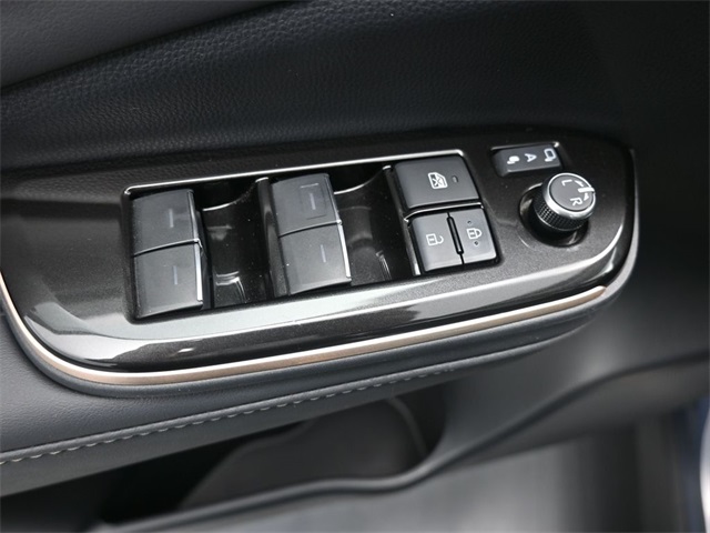 Used 2025 Toyota Crown Signia SUV