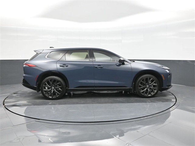 Used 2025 Toyota Crown Signia SUV