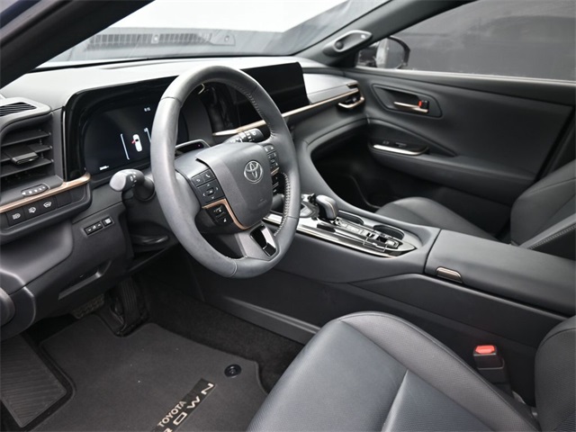 Used 2025 Toyota Crown Signia SUV