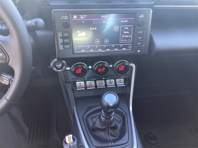 2025 Toyota GR86 Premium photo 11