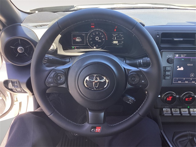 2025 Toyota GR86 Premium photo 12