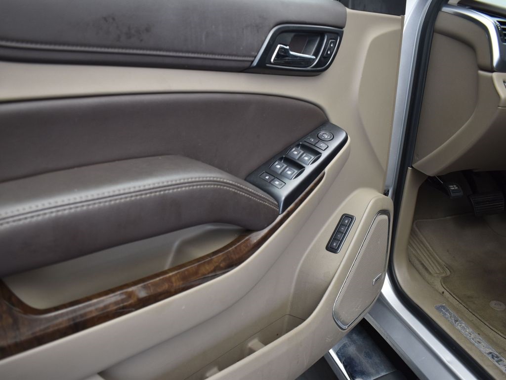 2019 Chevrolet Tahoe LT photo 11