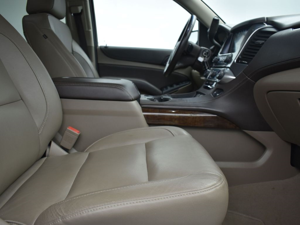 2019 Chevrolet Tahoe LT photo 25
