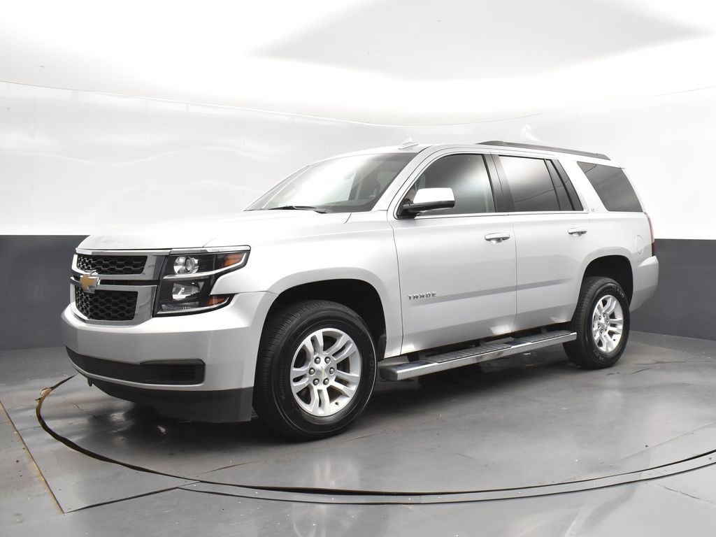 2019 Chevrolet Tahoe LT photo 3