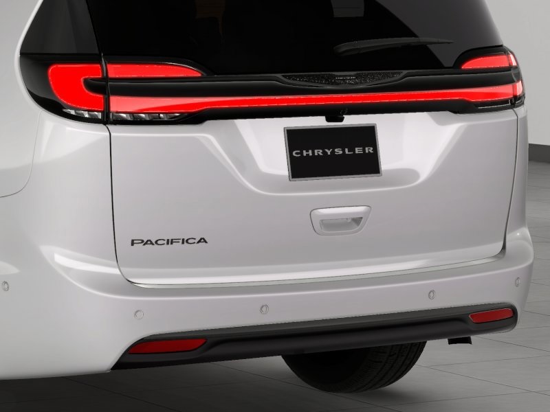 2026 Chrysler Pacifica photo 13
