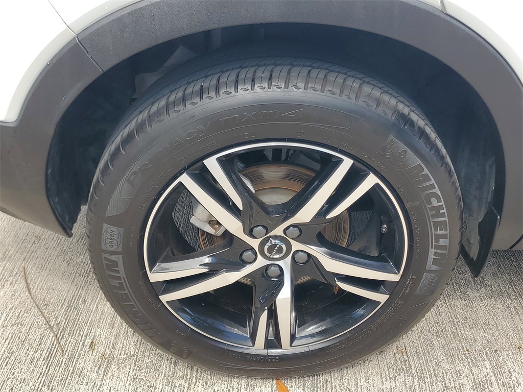 used 2025 Volvo XC40 car, priced at $25,695