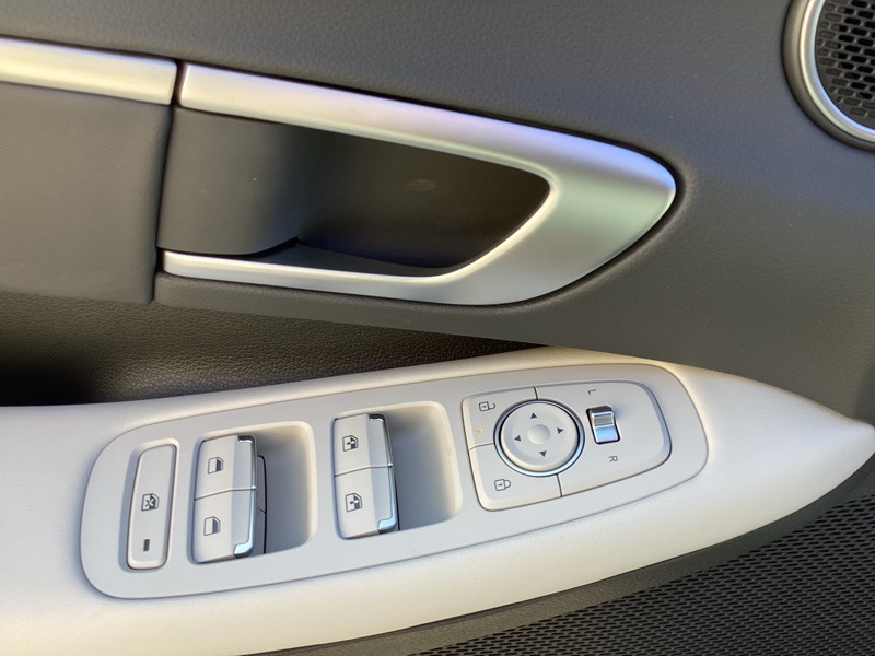 New 2025 Hyundai Sonata Hybrid Sedan