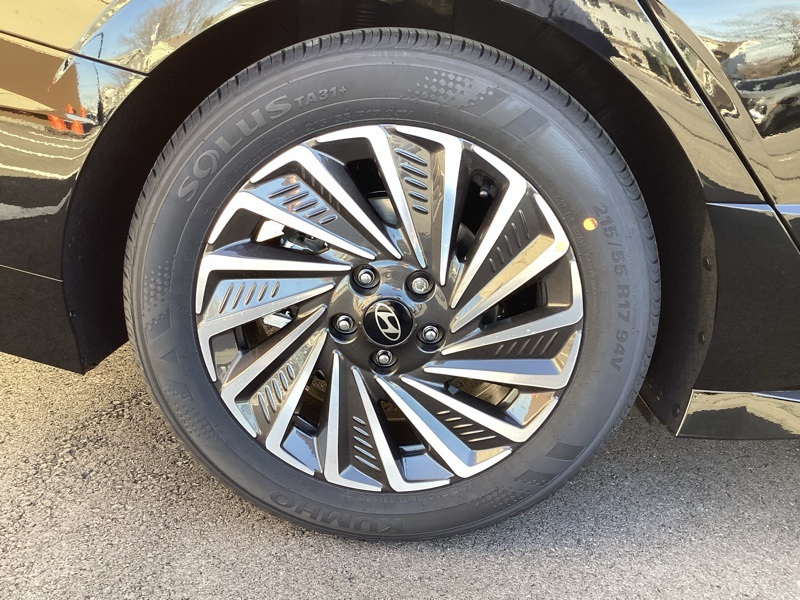 New 2025 Hyundai Sonata Hybrid Sedan