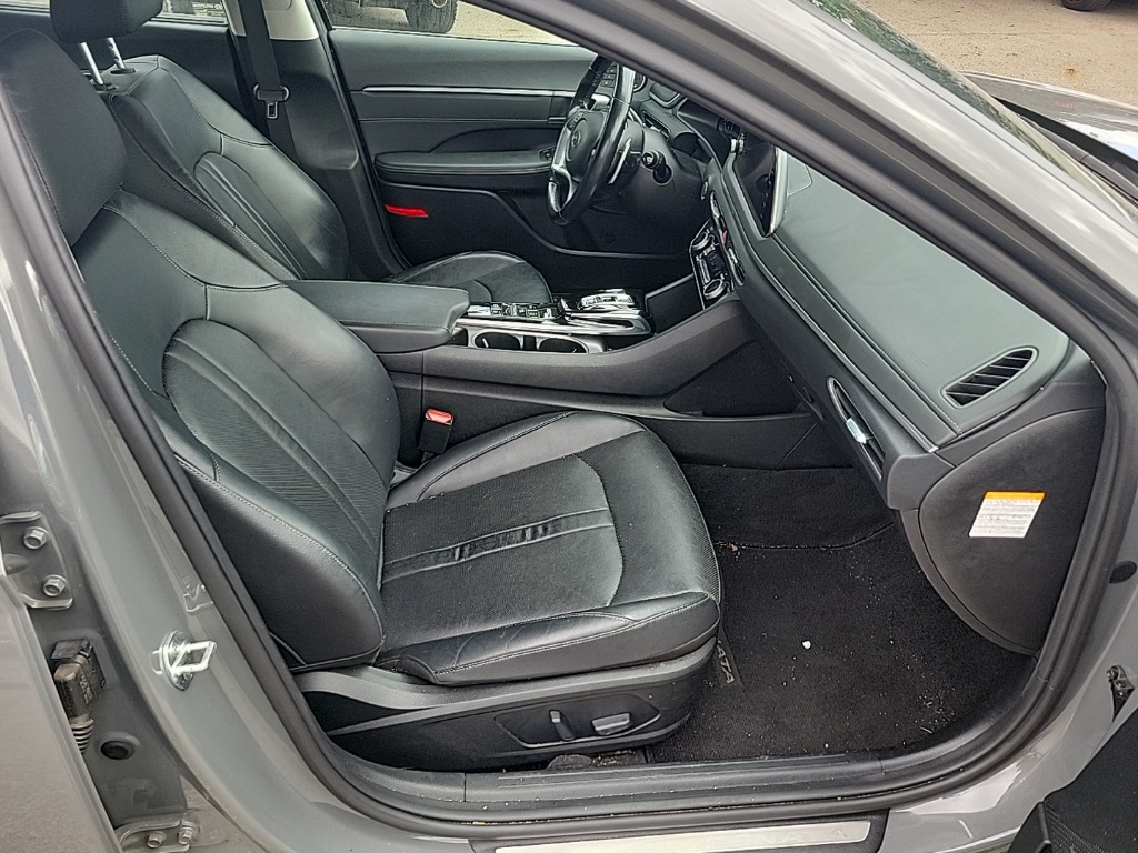 2022 Hyundai Sonata Hybrid Limited photo 22