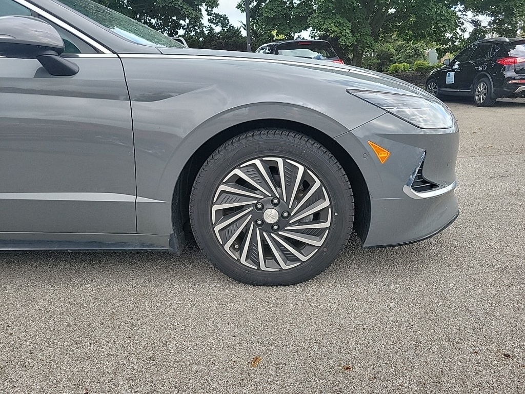 2022 Hyundai Sonata Hybrid Limited photo 4