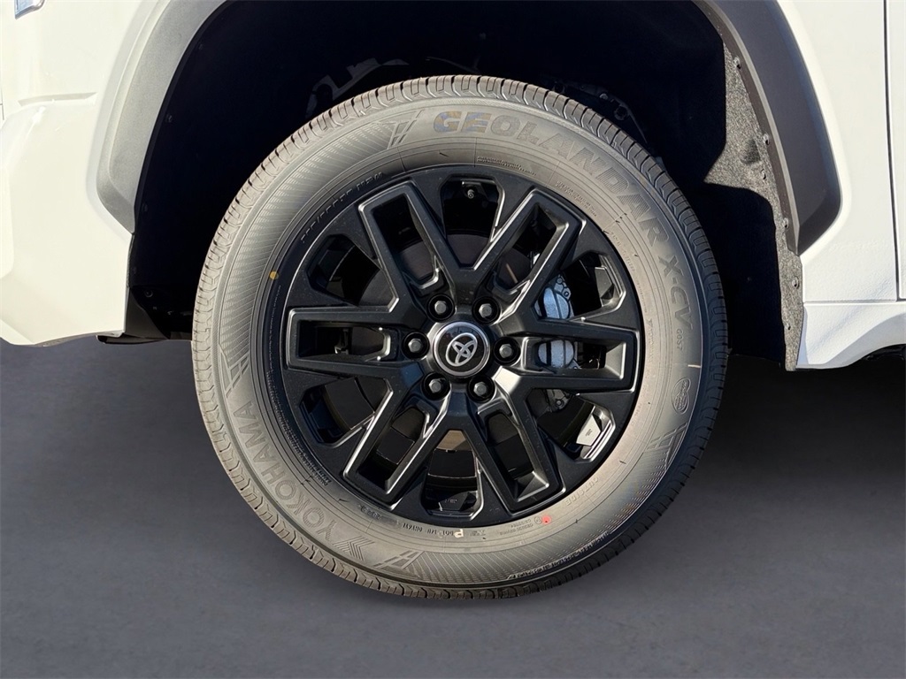 2026 Toyota Tundra SR5 CrewMax photo 4