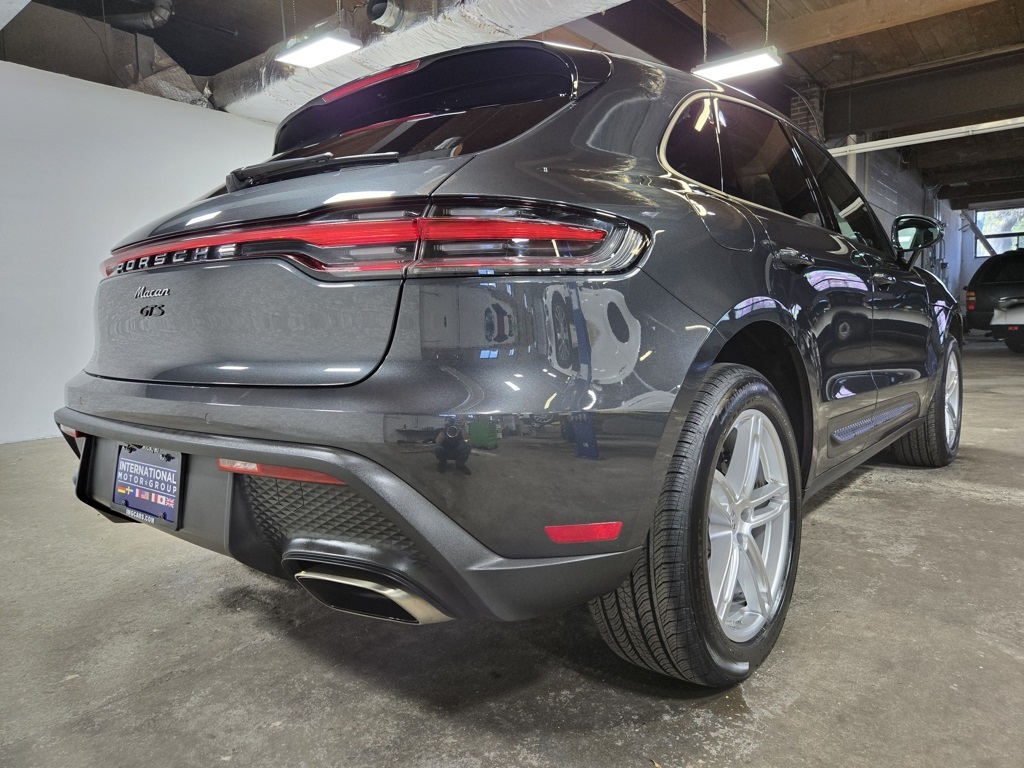 2022 Porsche Macan Base photo 41