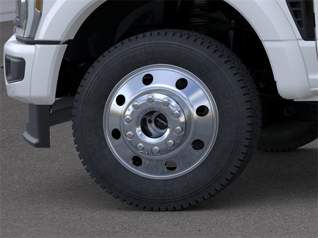 2025 Star White Metallic Tri-Coat Ford Super Duty F-450 DRW Platinum 4X4 Truck