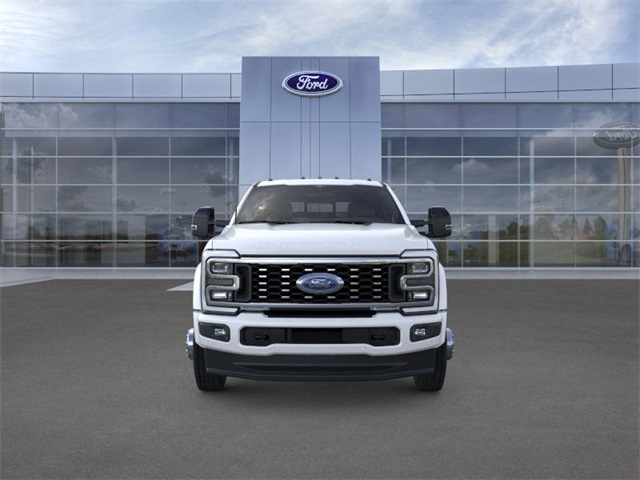 2025 Star White Metallic Tri-Coat Ford Super Duty F-450 DRW Platinum 4X4 Truck
