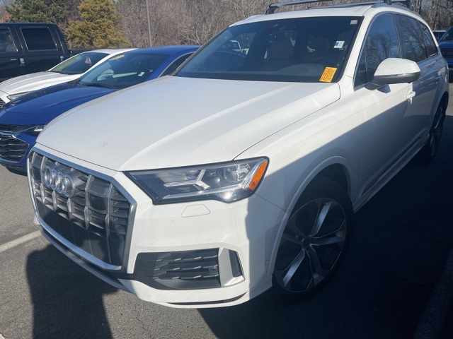 2022 Audi Q7 Premium Plus's photo