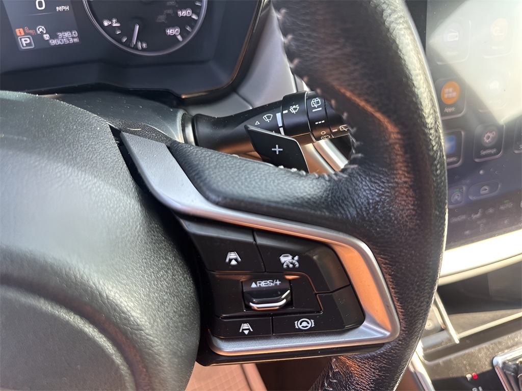2020 Subaru Outback Premium photo 6