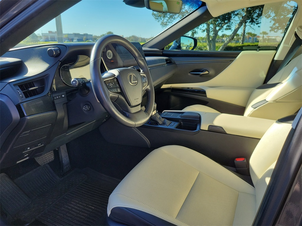 used 2022 Lexus ES car, priced at $32,998