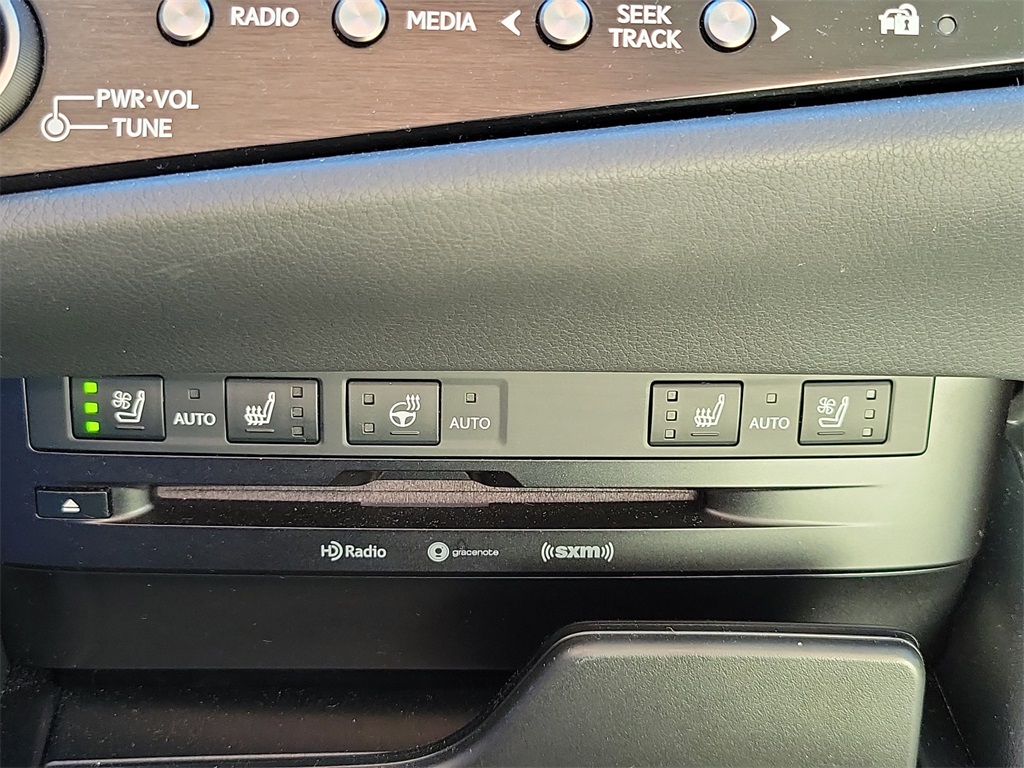 used 2022 Lexus ES car, priced at $32,998