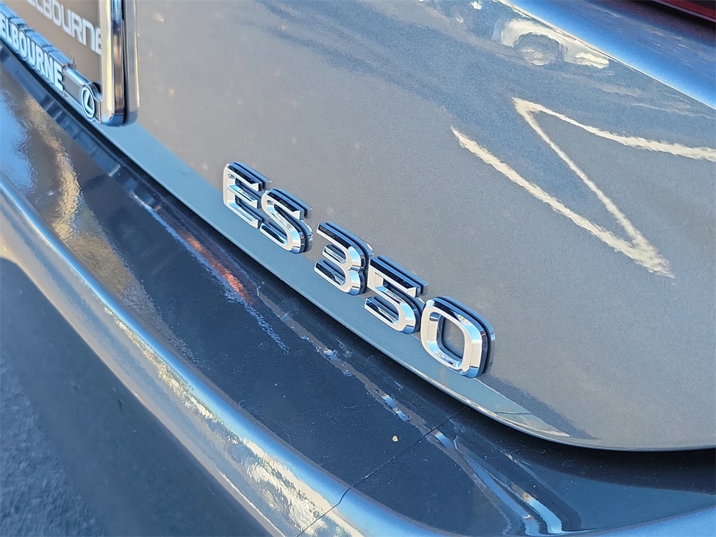 used 2022 Lexus ES car, priced at $32,998