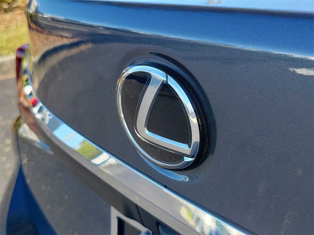 used 2022 Lexus ES car, priced at $32,998