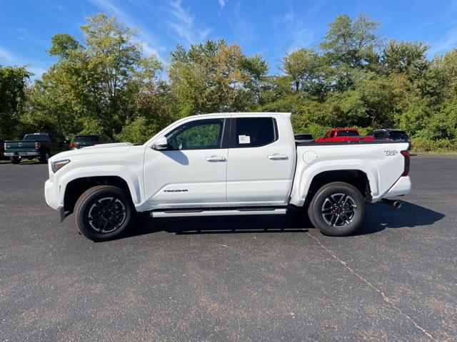 2025 Toyota Tacoma TRD Sport Double Cab photo 2