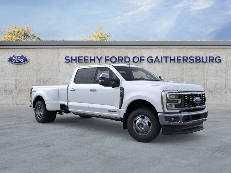 2025 Ford F-350 Super Duty Lariat's photo