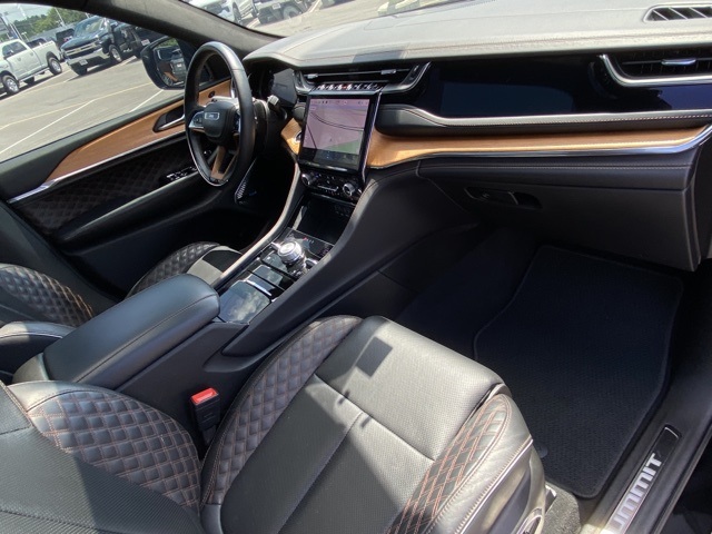 used 2023 Jeep Grand Cherokee car, priced at $33,944