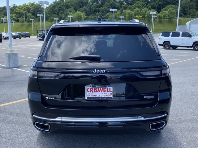 used 2023 Jeep Grand Cherokee car, priced at $33,944