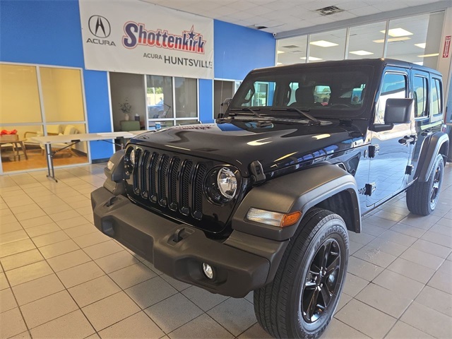 2022 Jeep Wrangler Unlimited Altitude's photo