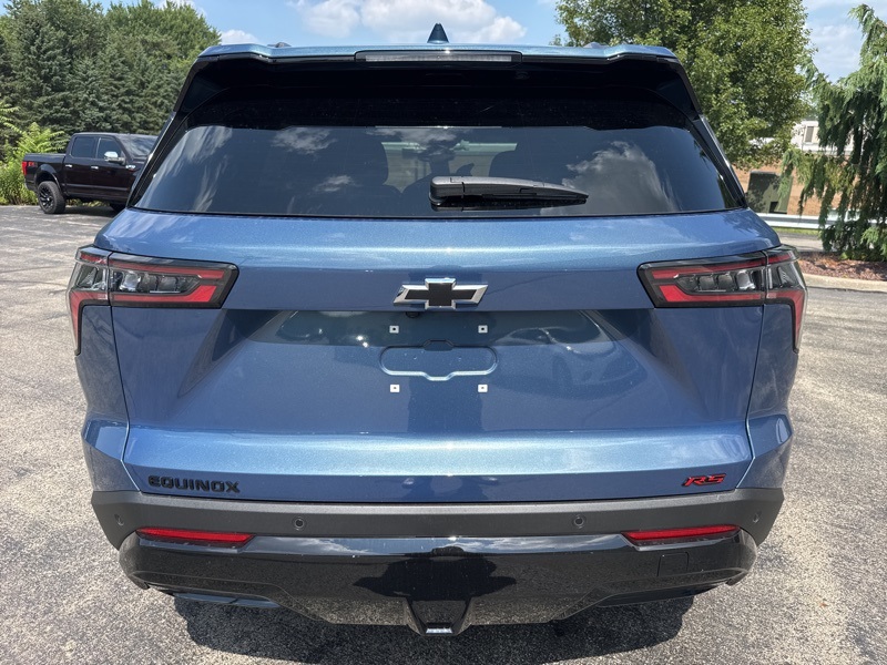2026 Chevrolet Equinox RS photo 3