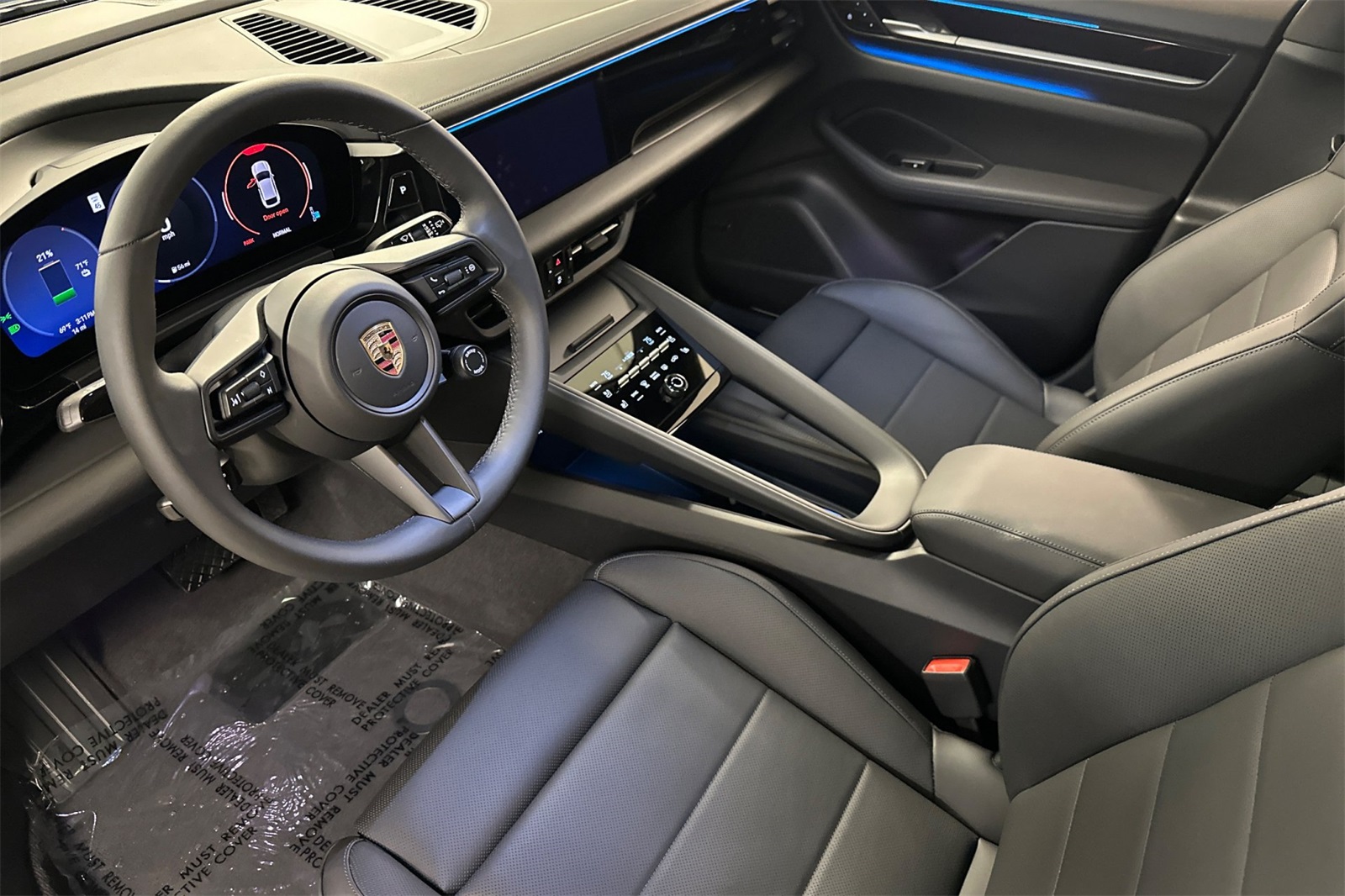 2025 Porsche Macan Electric photo 4