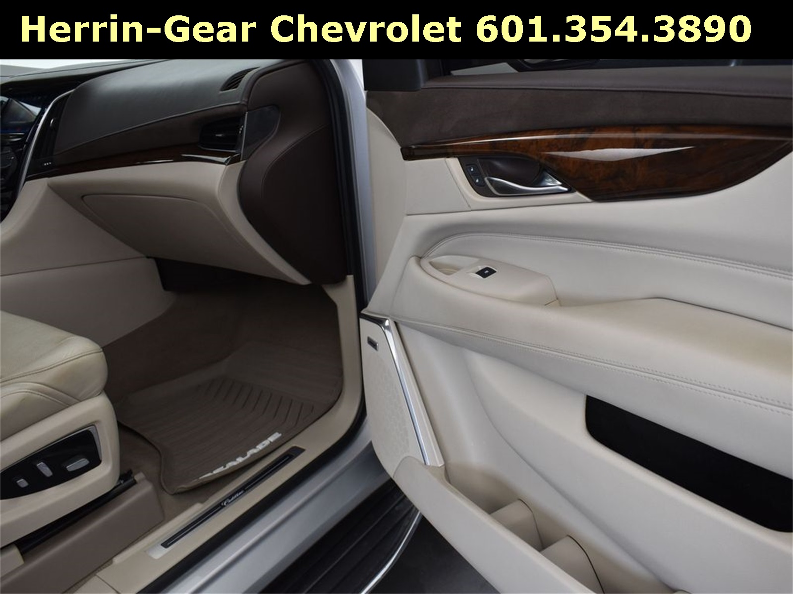 2016 Radiant Silver Metallic Cadillac Escalade Luxury RWD SUV