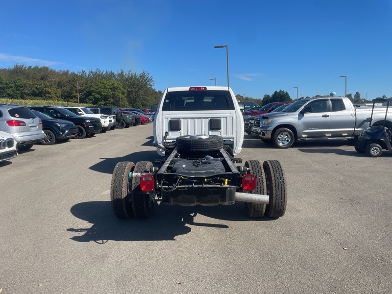 2026 Ram 5500 photo 4