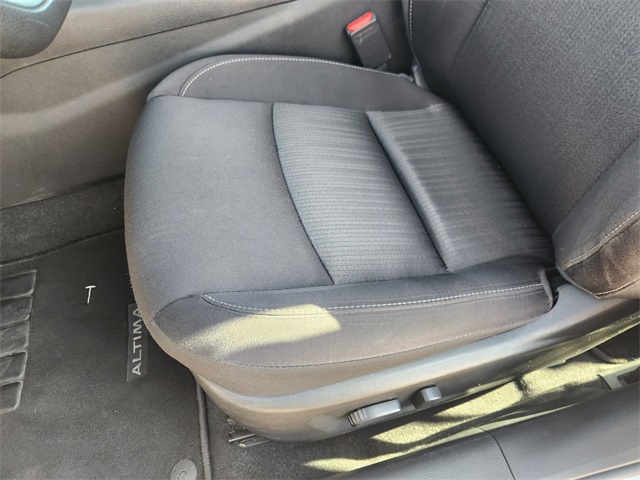2024 Nissan Altima 2.5 SV photo 20