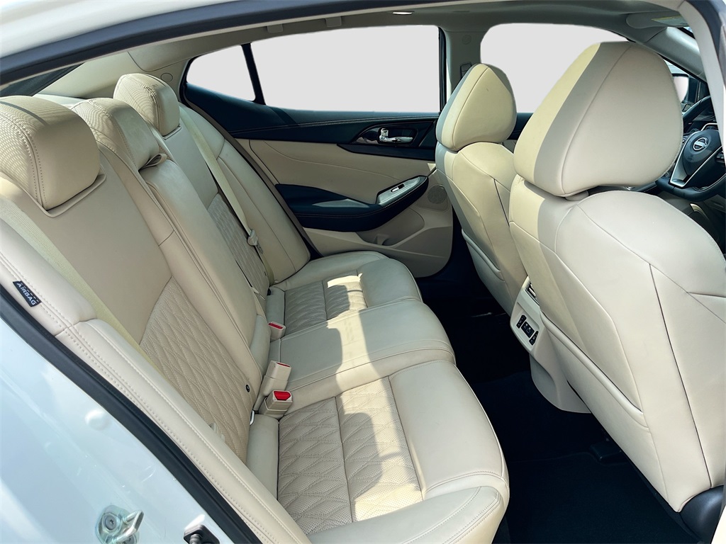 2023 Nissan Maxima Platinum photo 27