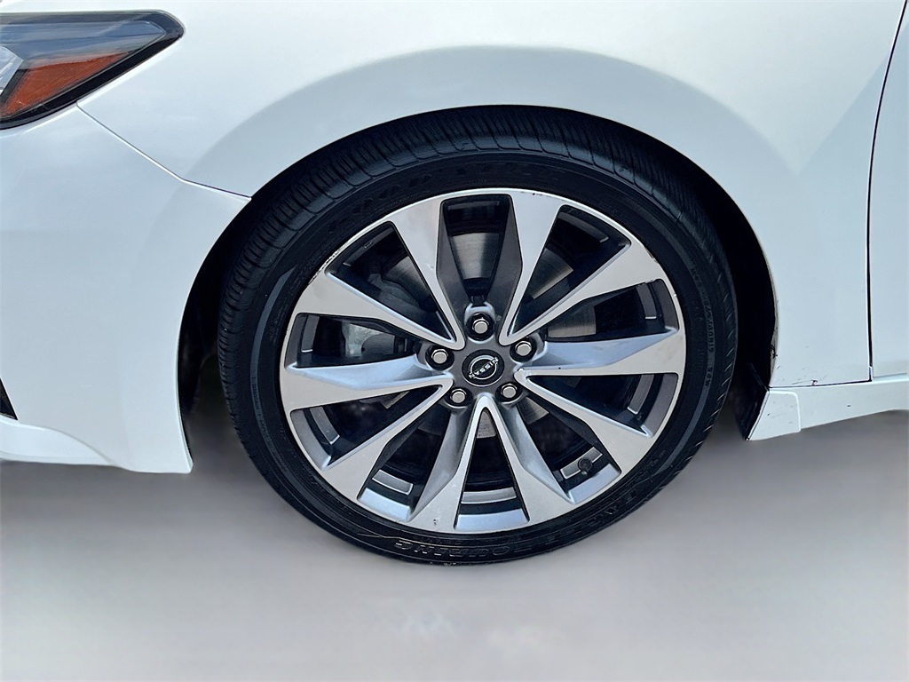 2023 Nissan Maxima Platinum photo 30