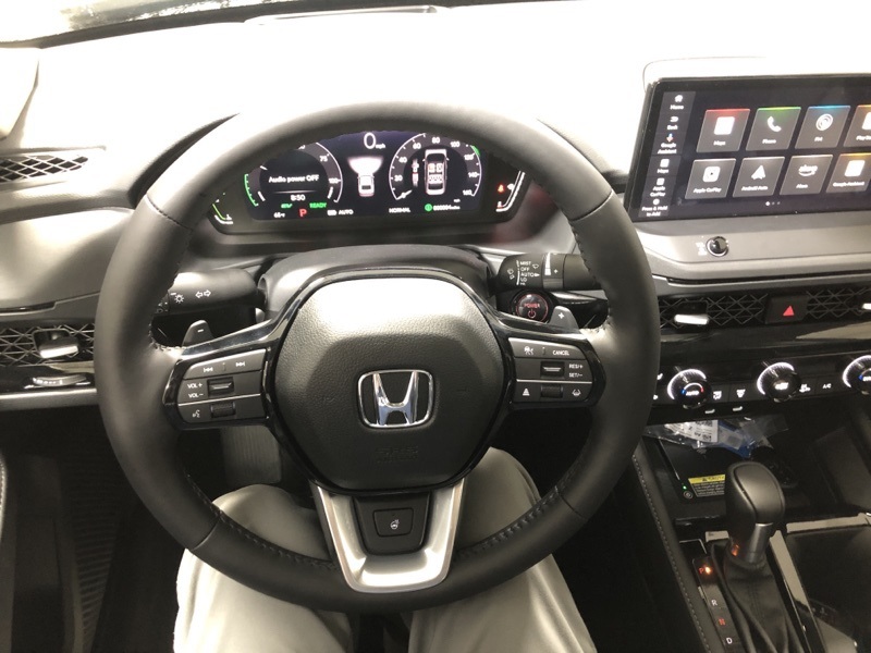 2025 Honda Accord Hybrid Touring photo 24