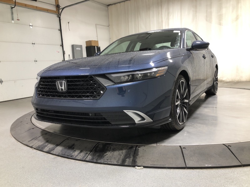 2025 Honda Accord Hybrid Touring photo 3