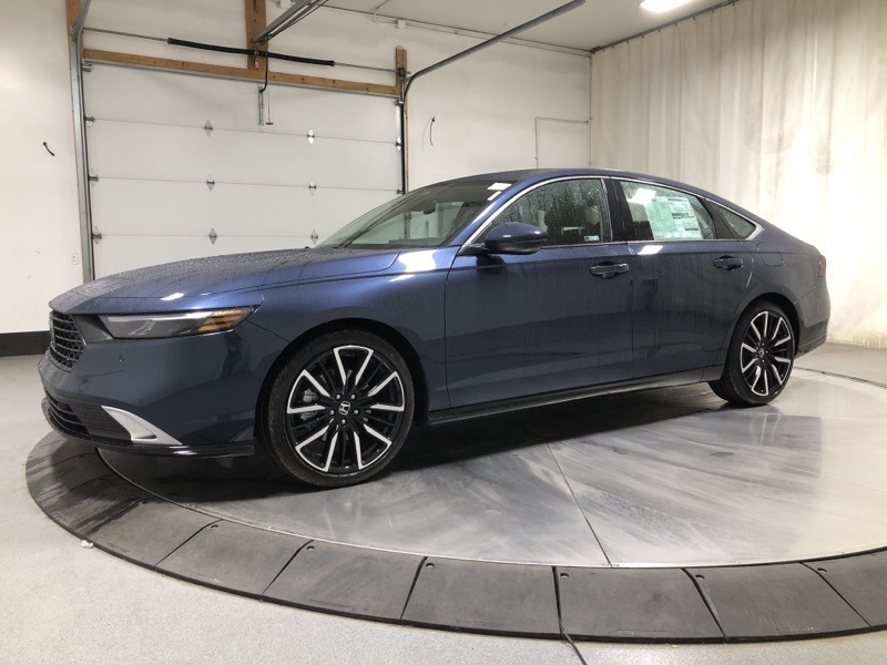 2025 Honda Accord Hybrid Touring photo 4
