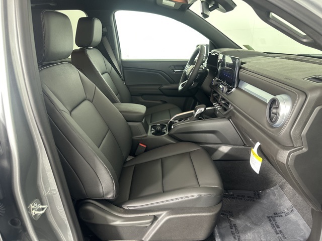 2026 Chevrolet Colorado LT photo 11