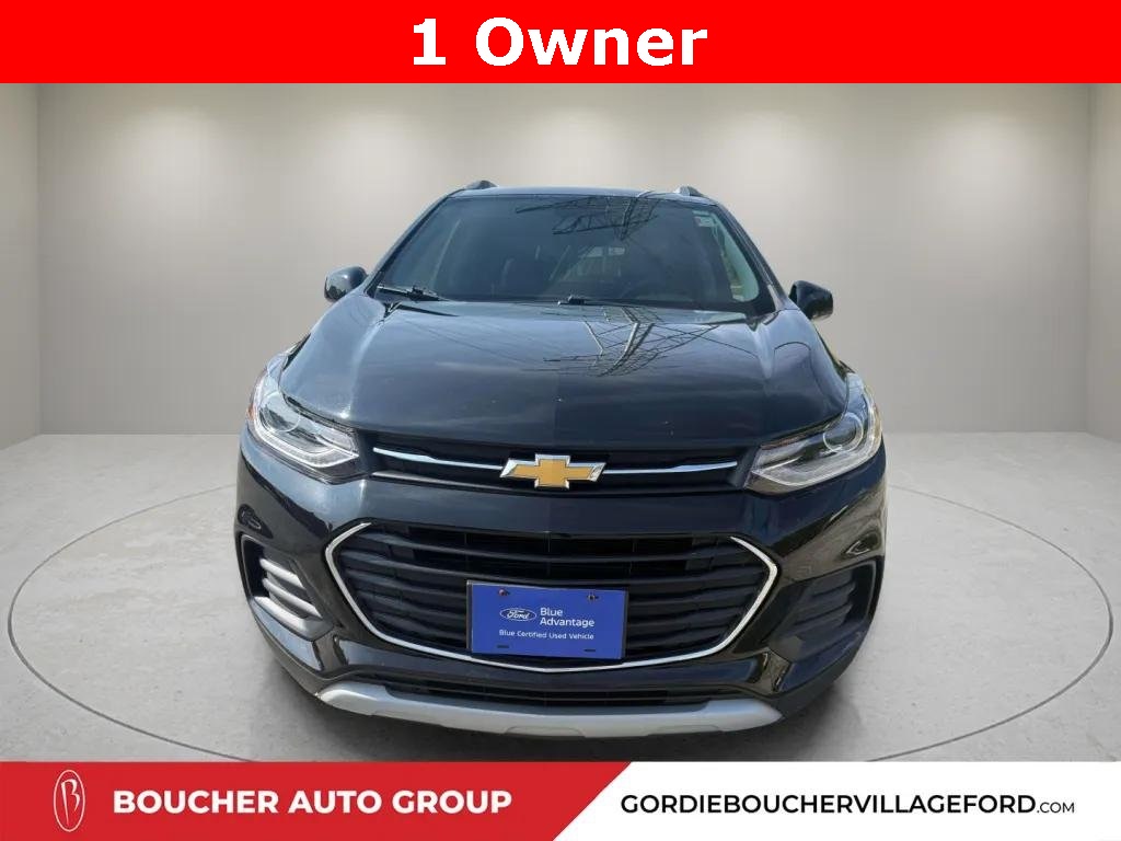 2021 Chevrolet Trax LT photo 2