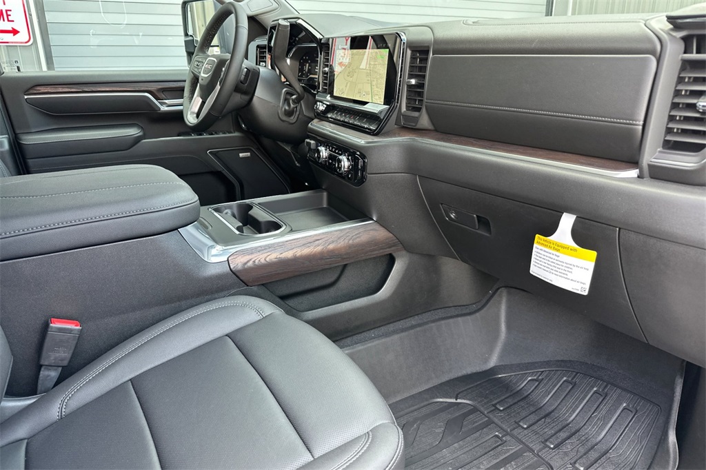 new 2025 GMC Sierra 2500HD car, priced at $77,520