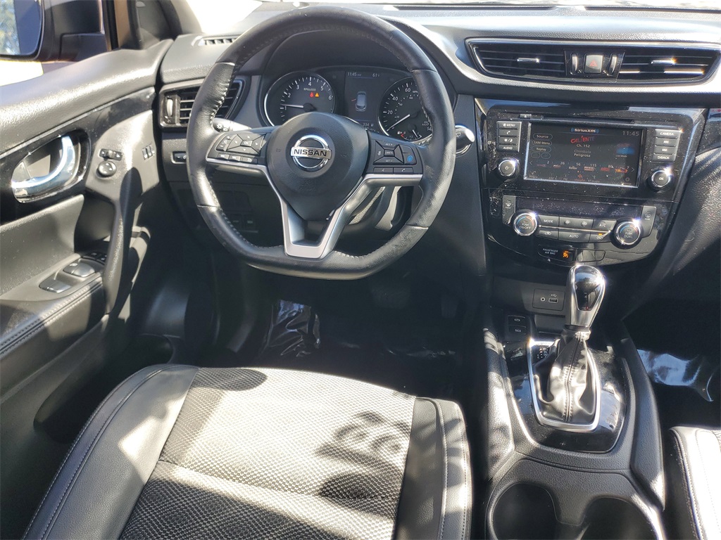 used 2022 Nissan Rogue Sport car, priced at $17,995