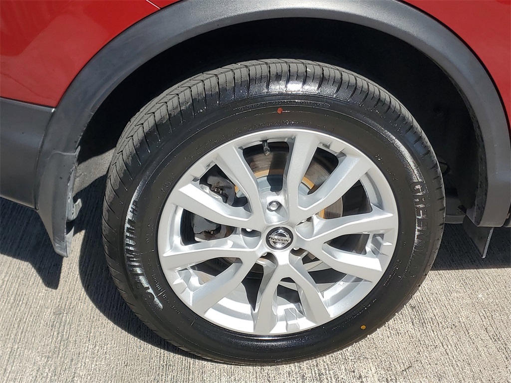 used 2022 Nissan Rogue Sport car, priced at $17,995