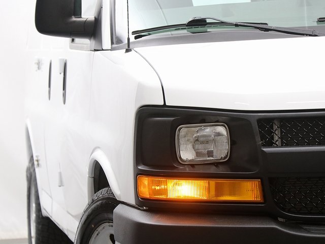 2012 Chevrolet Express 1500 Work Van photo 4