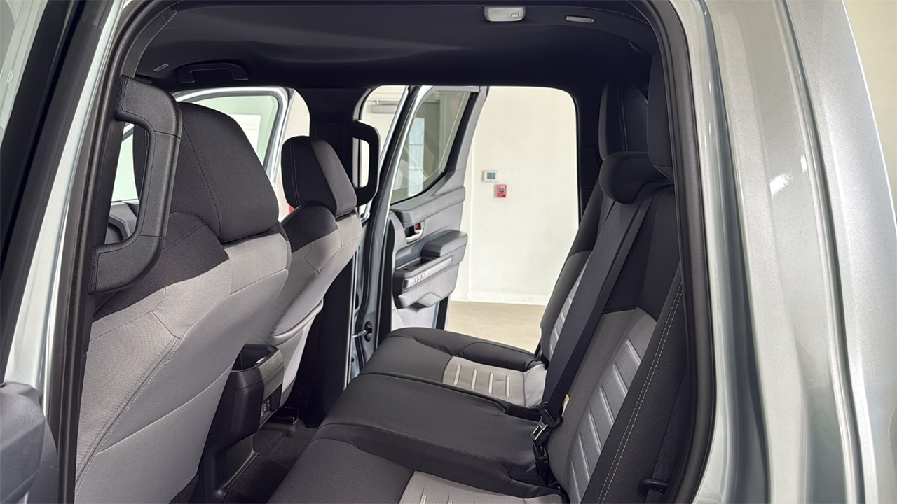 2025 Toyota Tacoma TRD Off-Road Double Cab photo 13