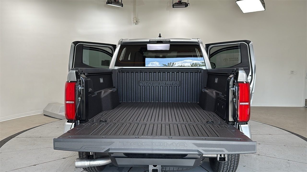 2025 Toyota Tacoma TRD Off-Road Double Cab photo 14